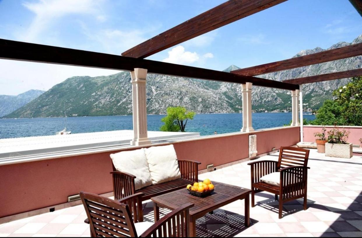 Apartments Barba Kotor Eksteriør billede