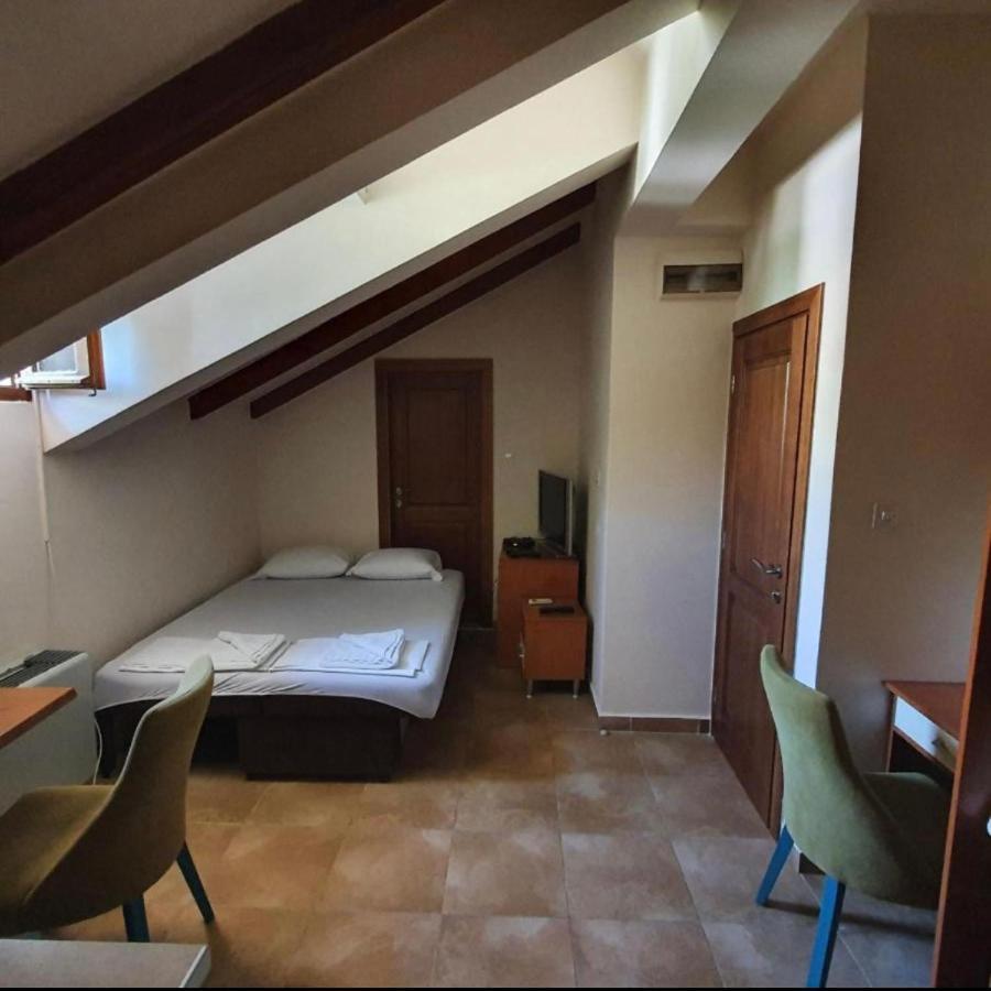 Apartments Barba Kotor Eksteriør billede